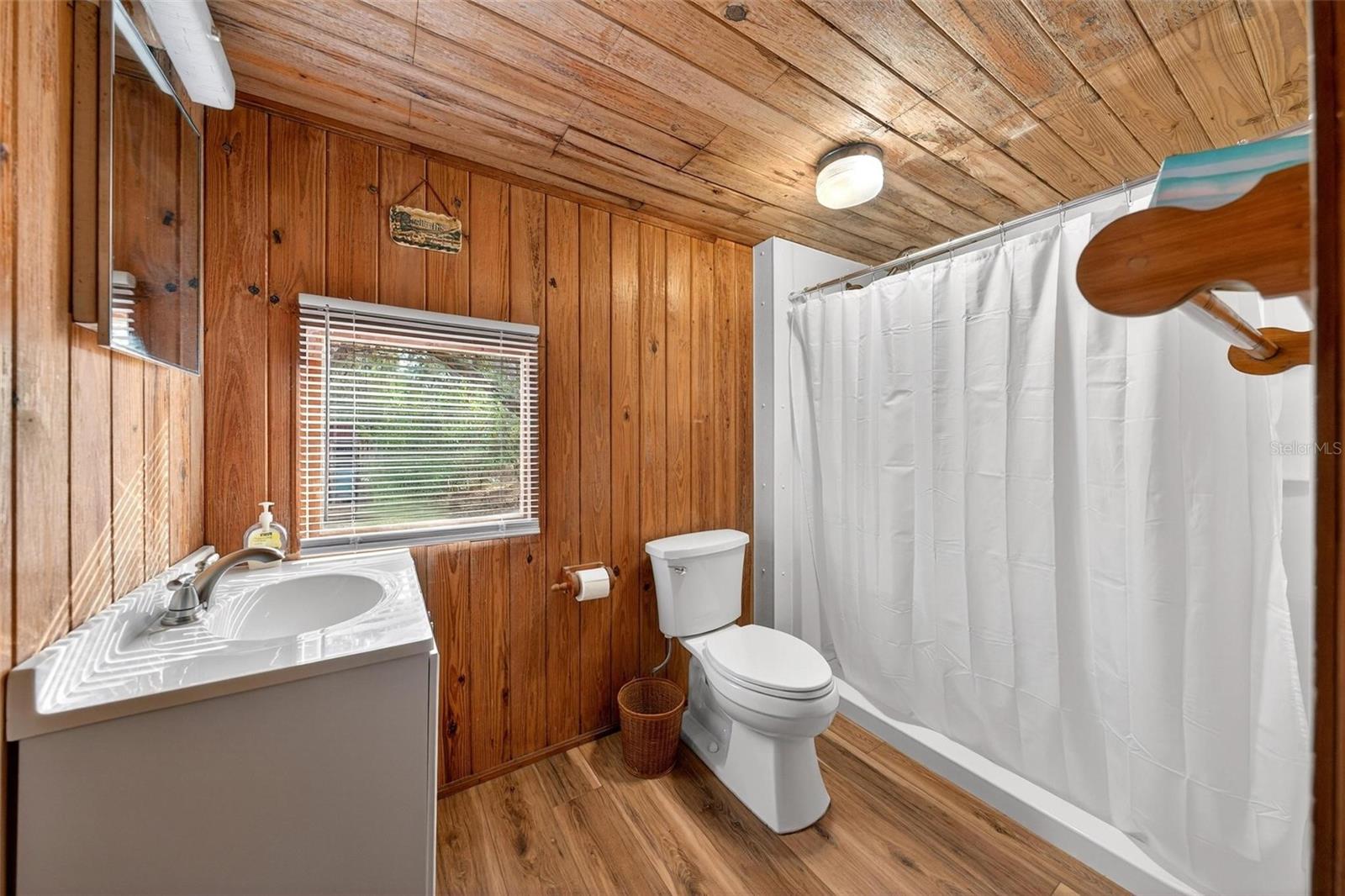 MAYWOOD - Residential