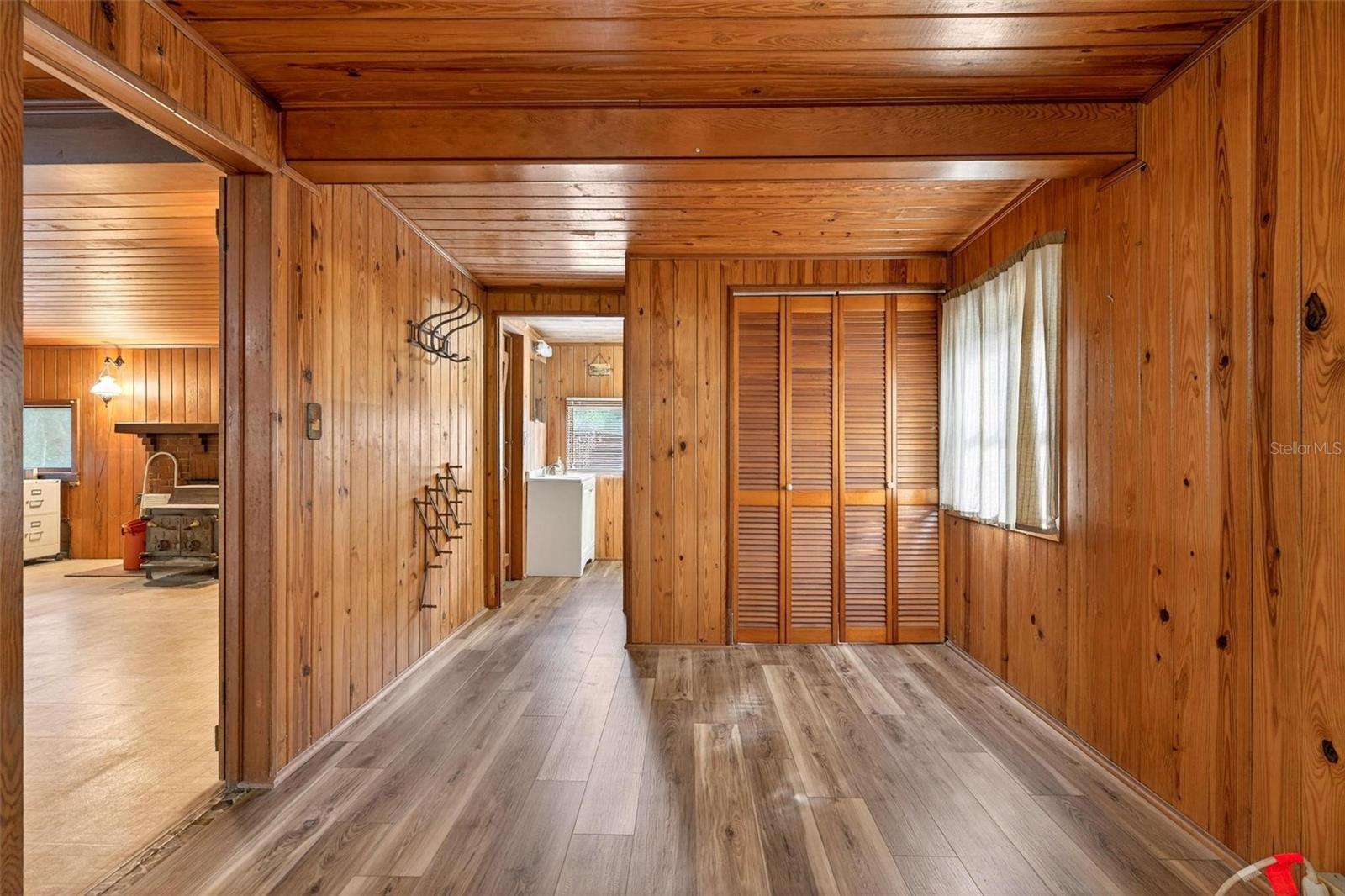 MAYWOOD - Residential