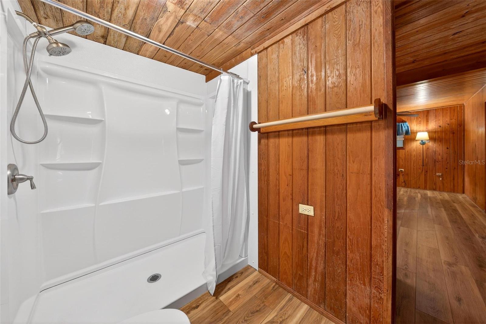 MAYWOOD - Residential