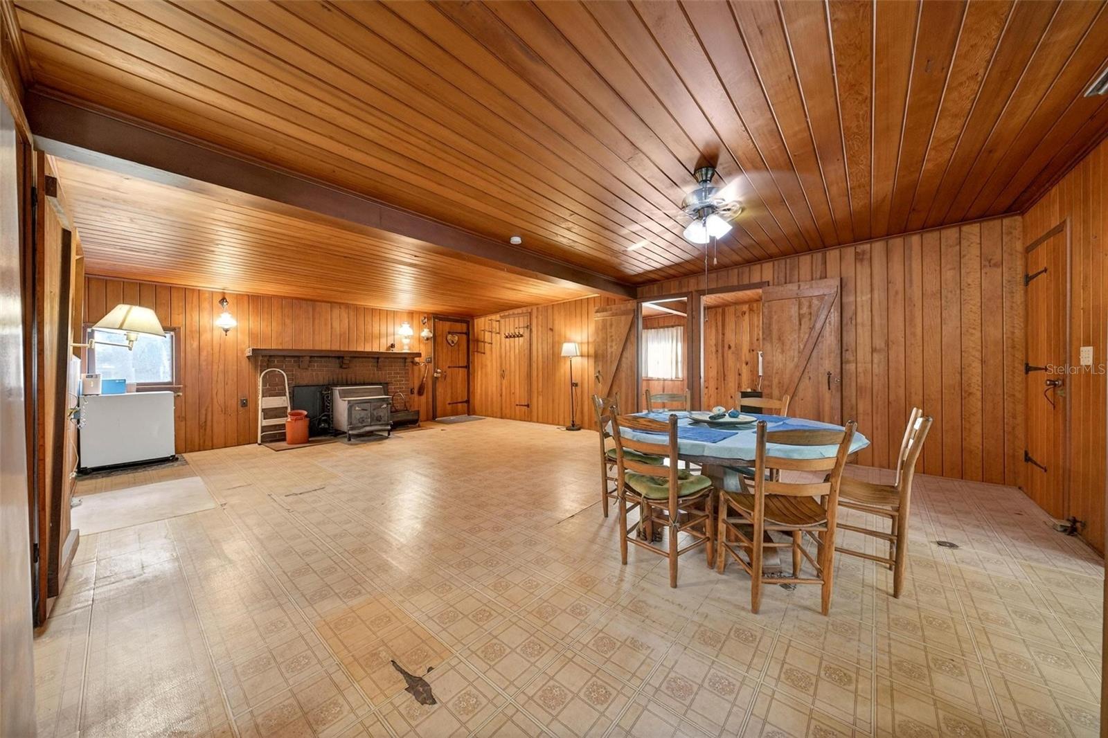 MAYWOOD - Residential