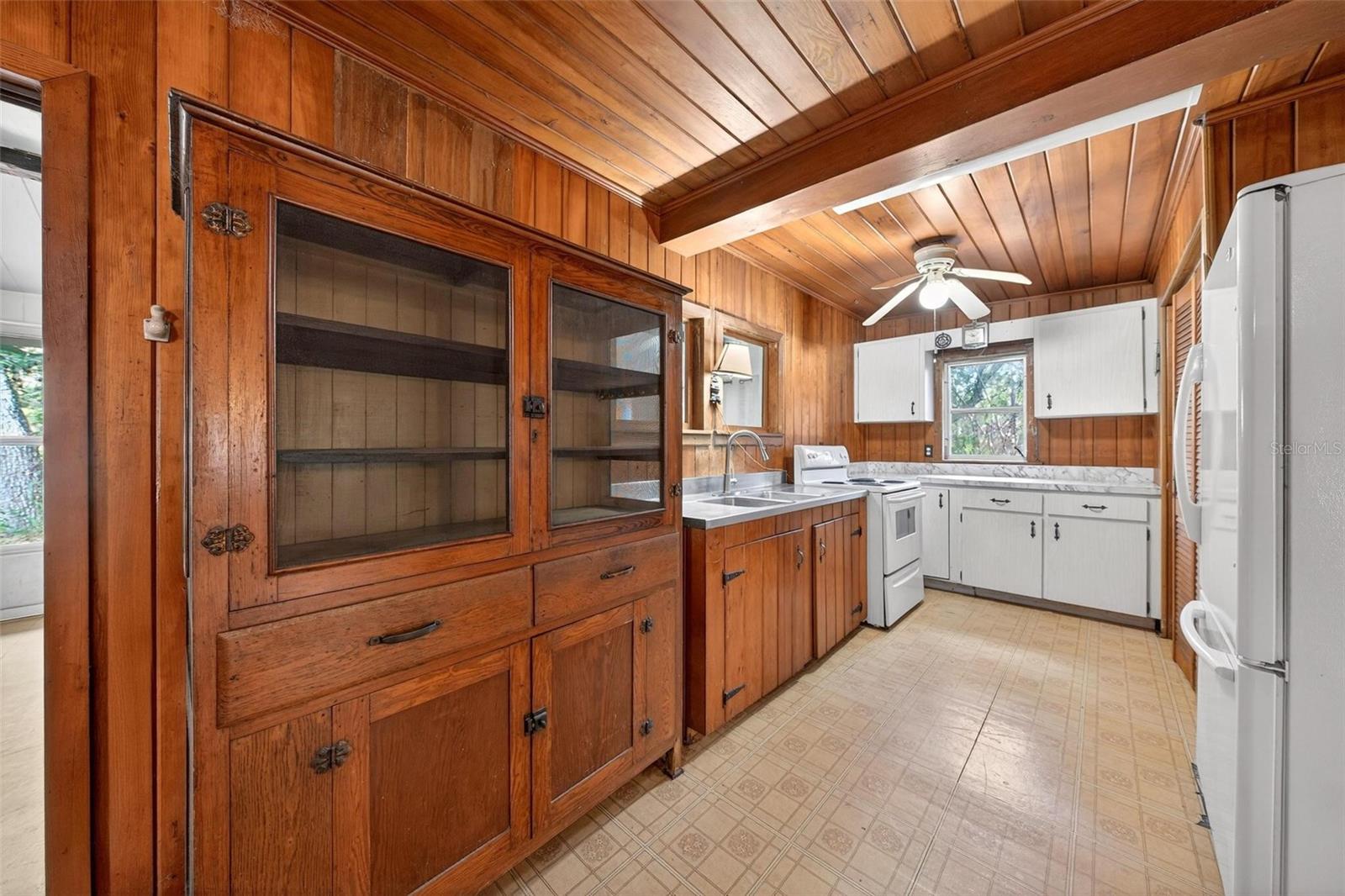 MAYWOOD - Residential