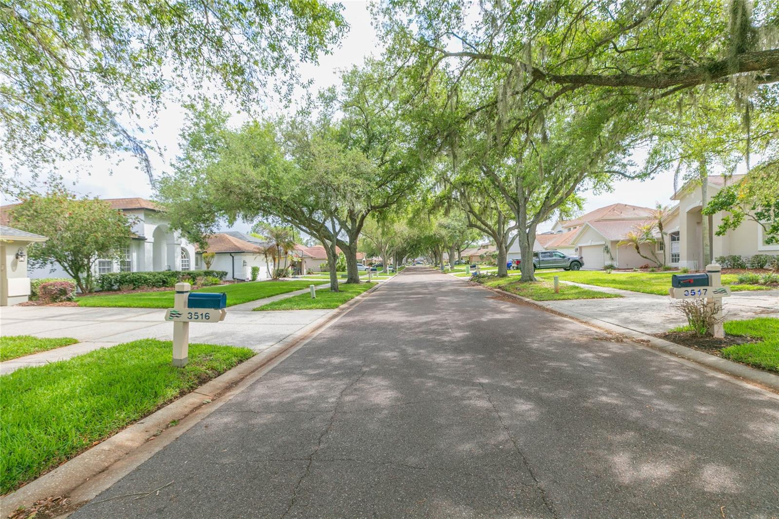 RIVER HILLS COUNTRY CLUB PARCE - Residential