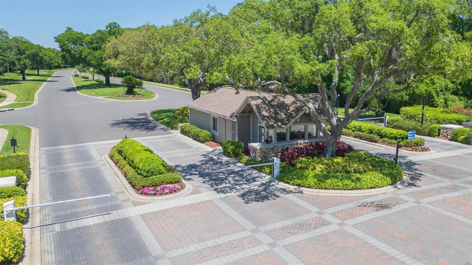 RIVER HILLS COUNTRY CLUB PARCE - Residential