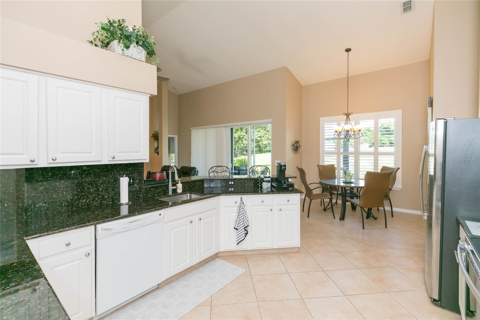 RIVER HILLS COUNTRY CLUB PARCE - Residential