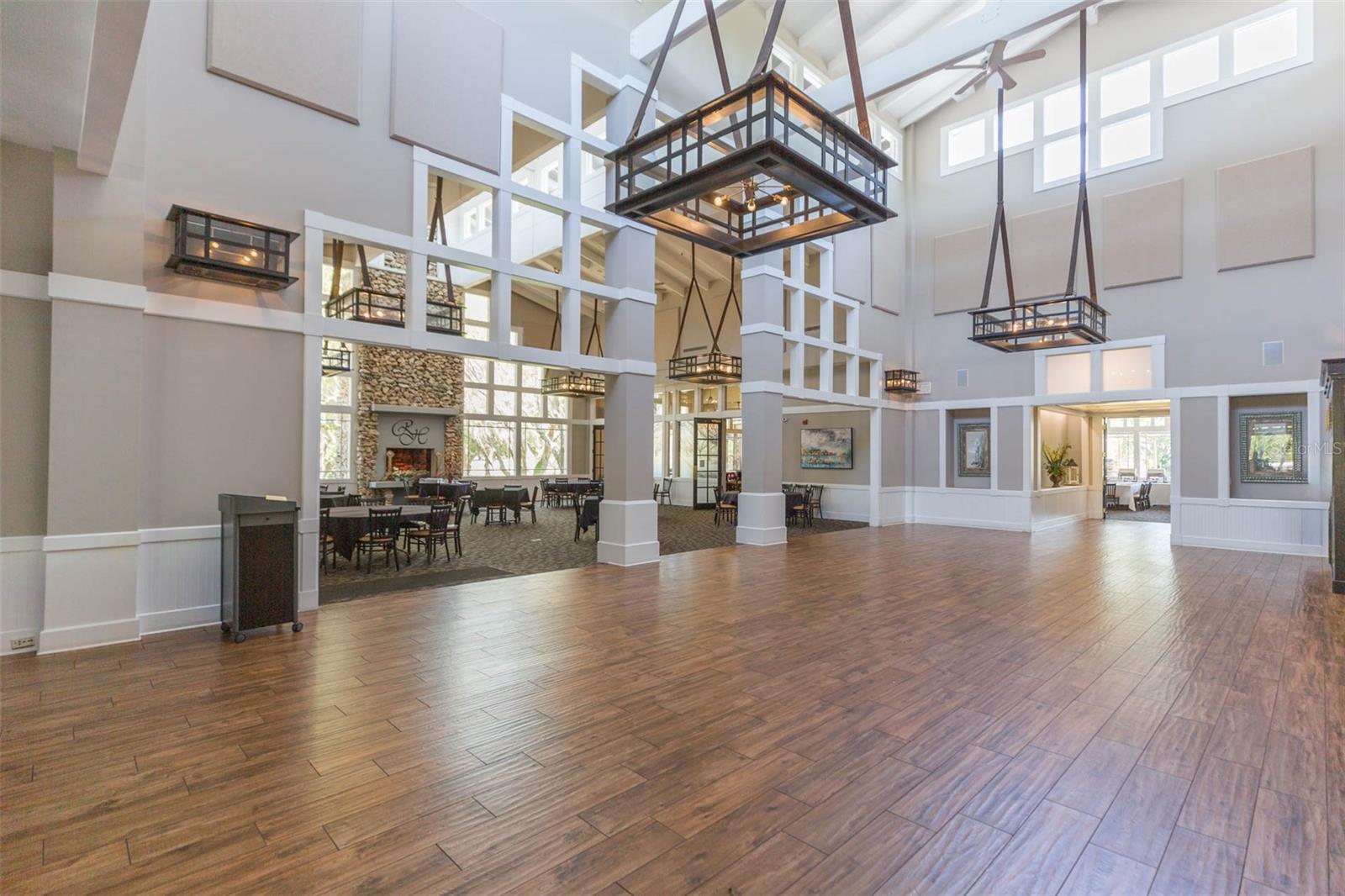 RIVER HILLS COUNTRY CLUB PARCE - Residential