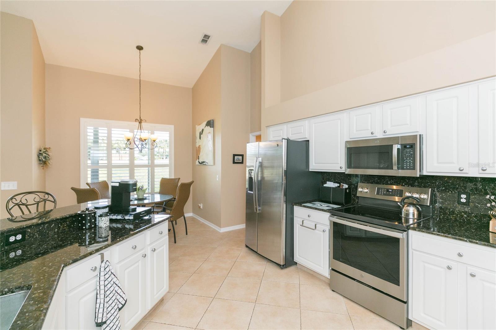 RIVER HILLS COUNTRY CLUB PARCE - Residential