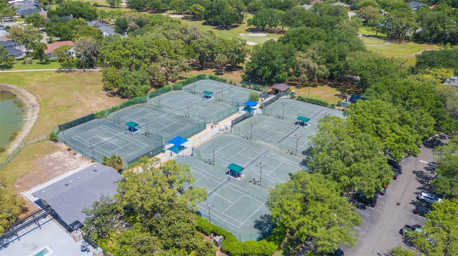 RIVER HILLS COUNTRY CLUB PARCE - Residential