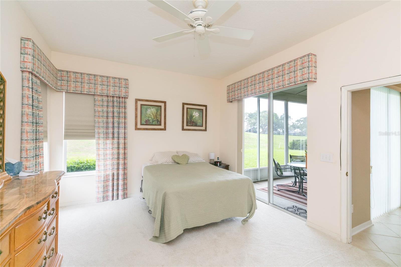 RIVER HILLS COUNTRY CLUB PARCE - Residential