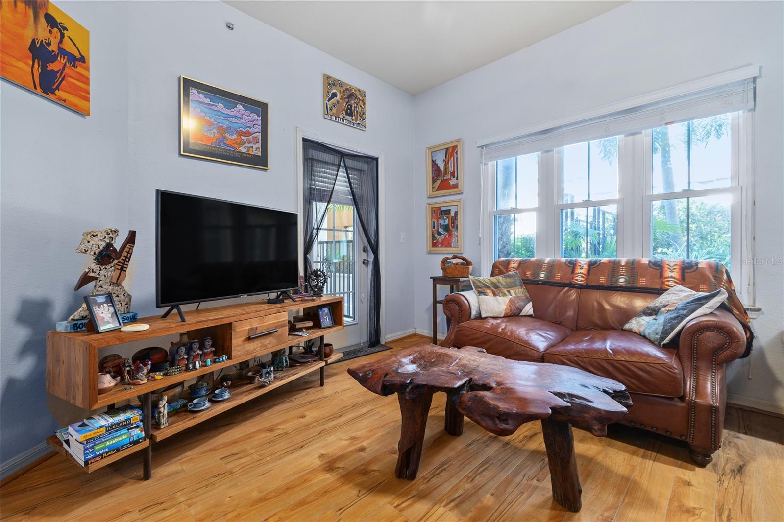 100 4TH AVENUE S 103