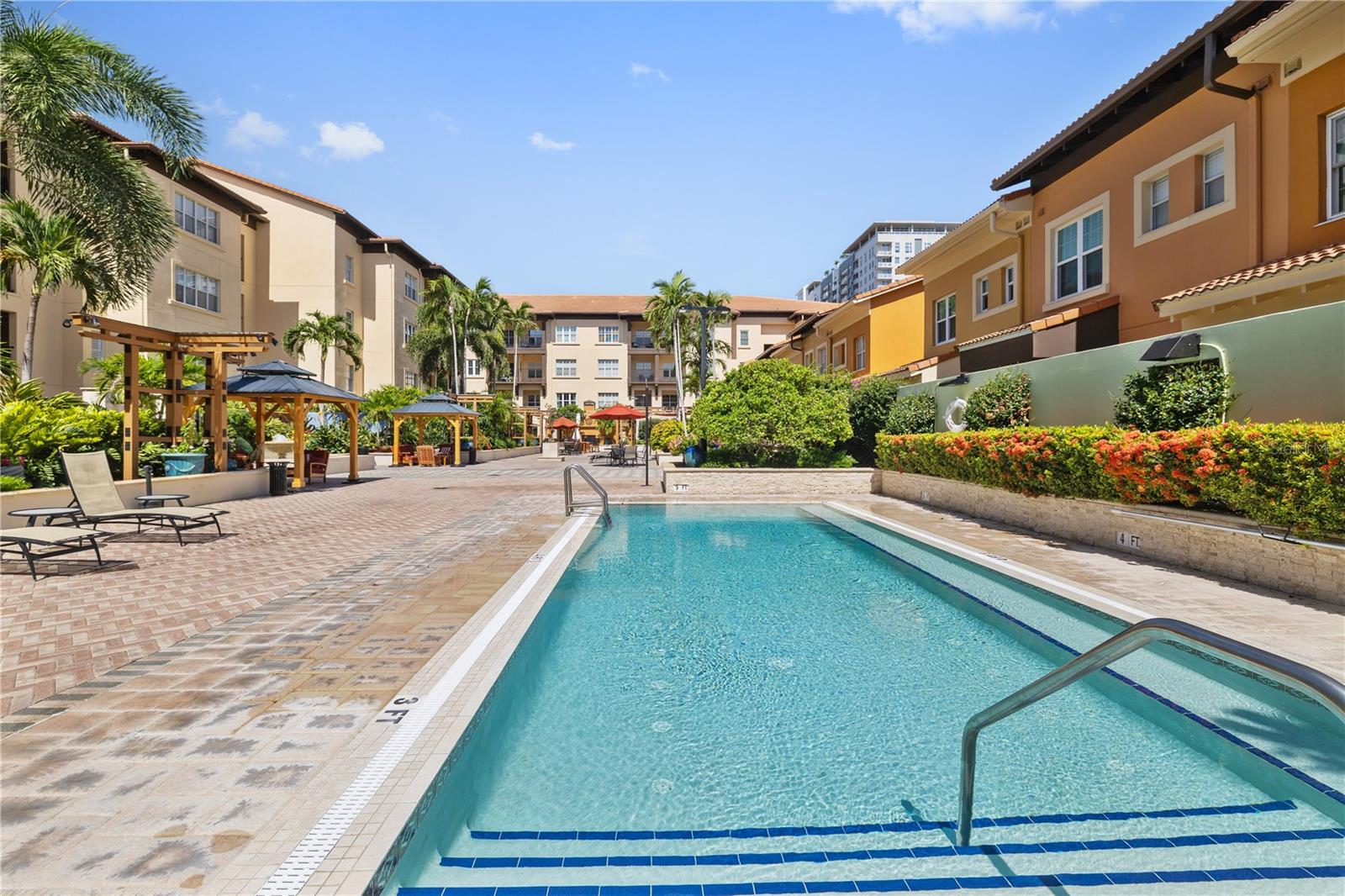 MADISON AT ST PETE II - Residential