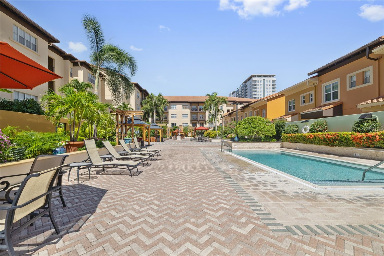 MADISON AT ST PETE II - Residential