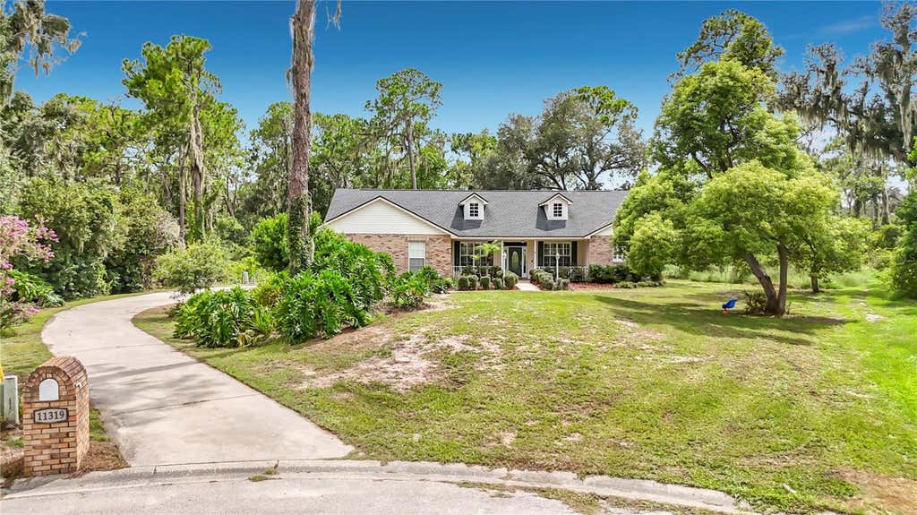 Photo of 11319 Tralee Drive, Riverview, FL 33569 (MLS # TB8531775)
