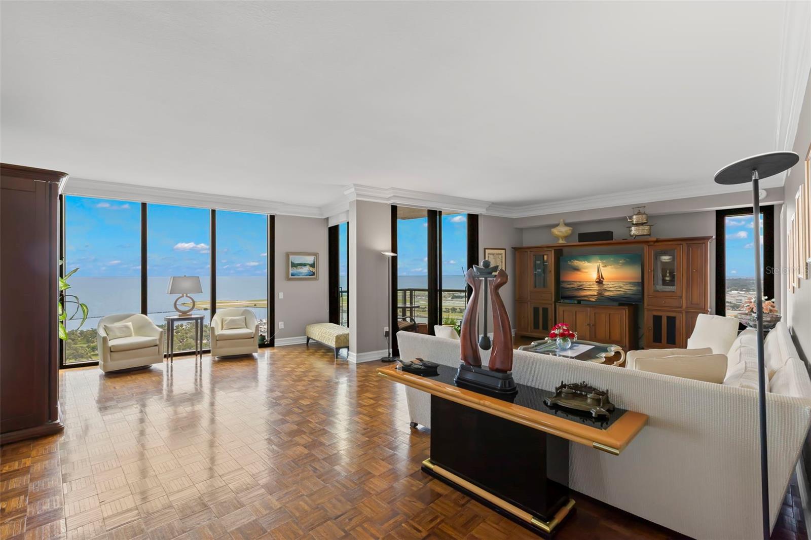 1 BEACH DRIVE SE 2206