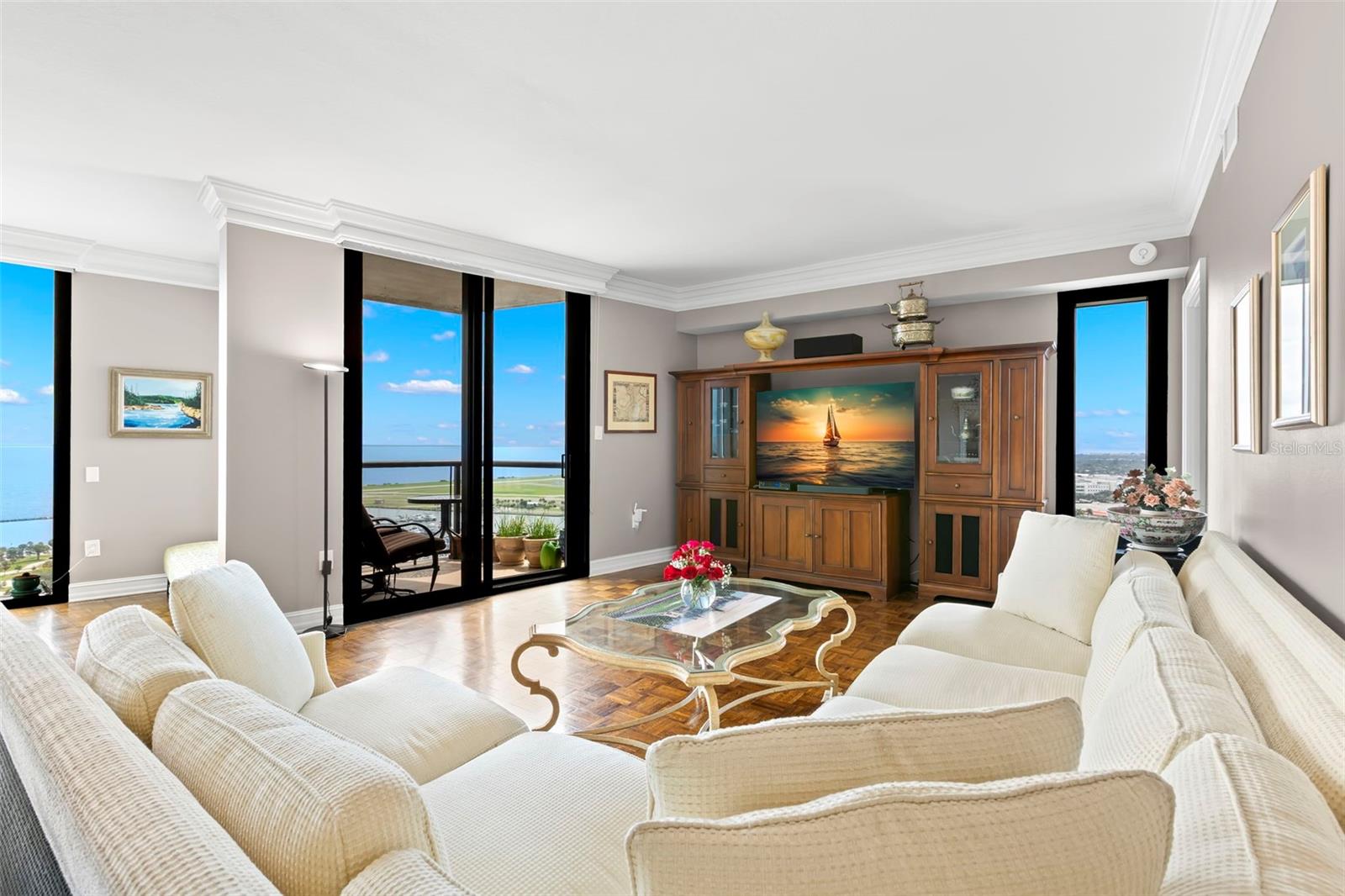 1 BEACH DRIVE SE 2206