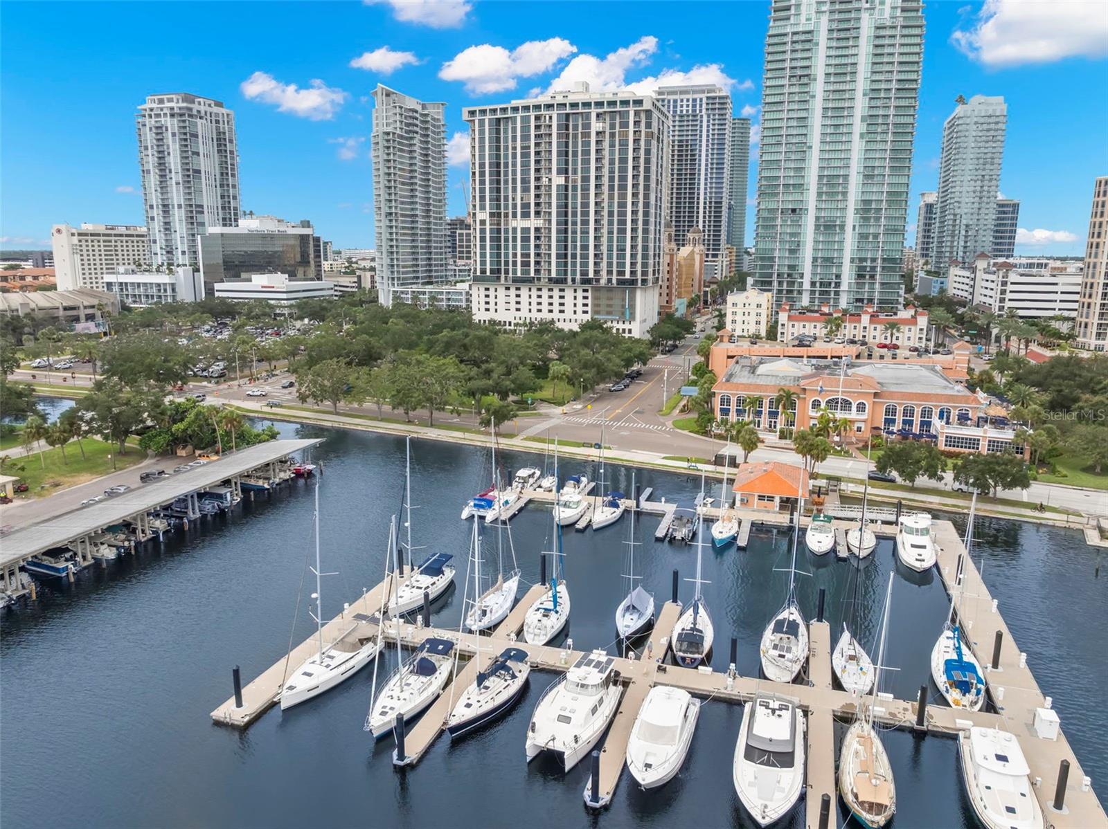 1 BEACH DRIVE SE 2206