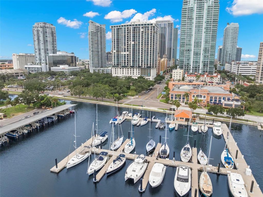 Photo of 1 Beach Drive SE #2206, St Petersburg, FL 33701 (MLS # TB8429717)