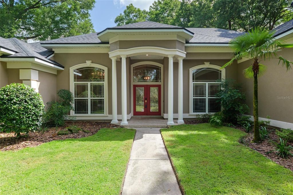 Photo of 1129 SW 89th Street, Gainesville, FL 32607 (MLS # GC531657)