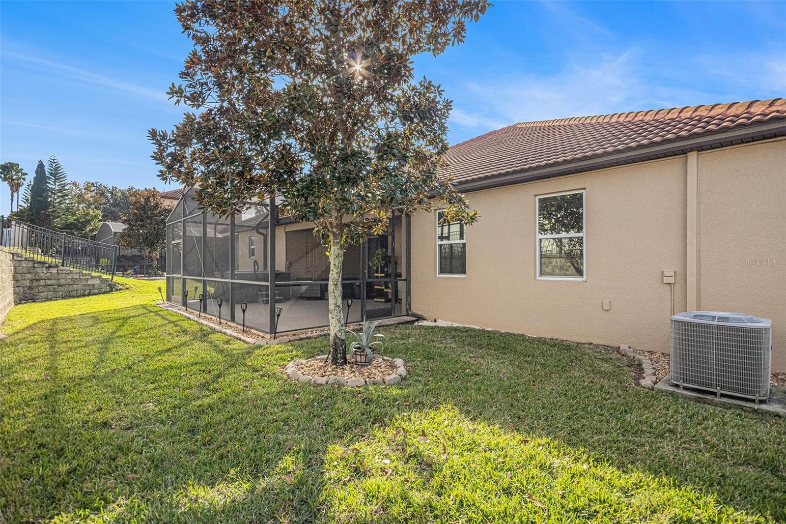 PILLARS RDG - Residential