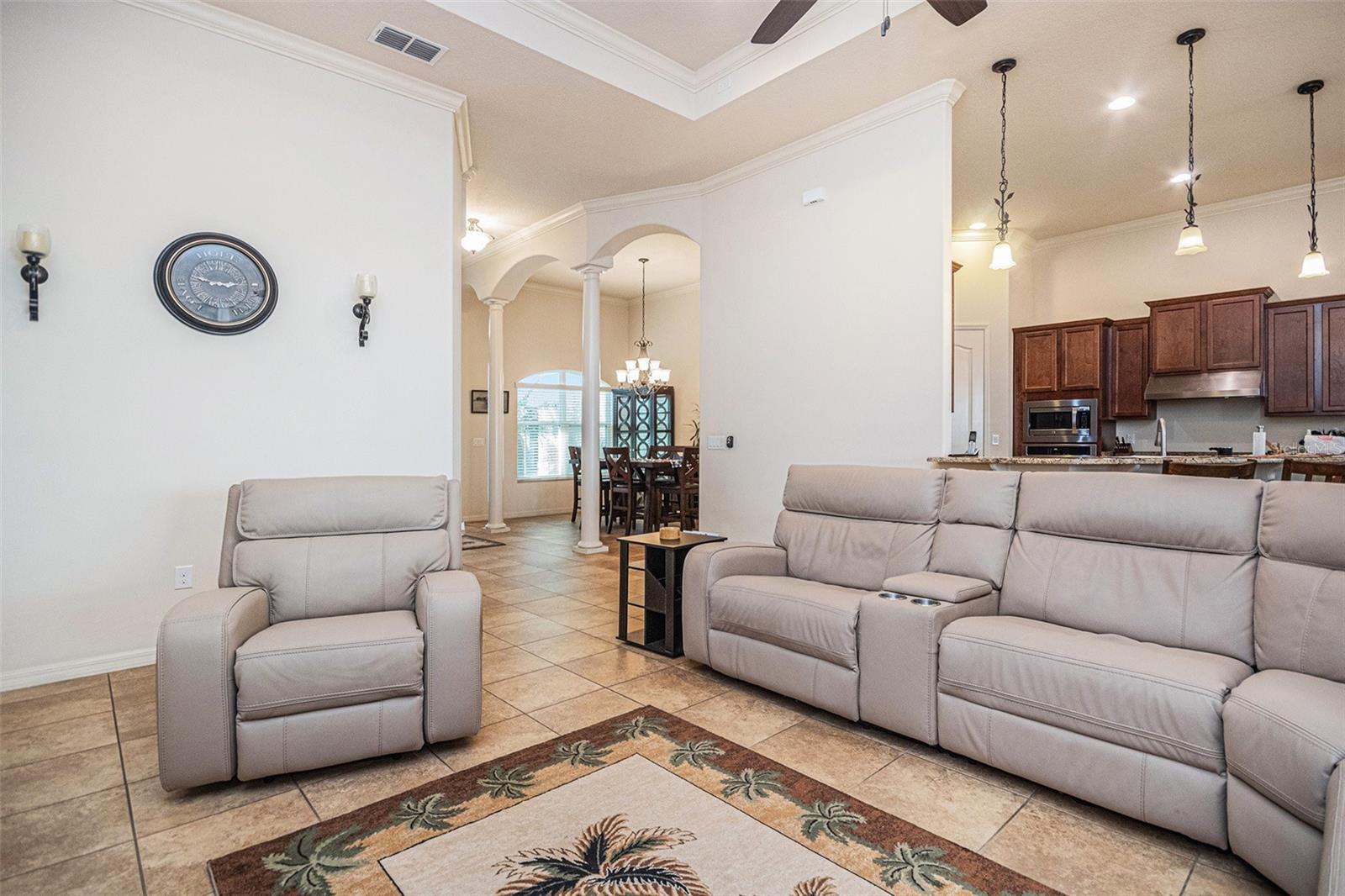 PILLARS RDG - Residential