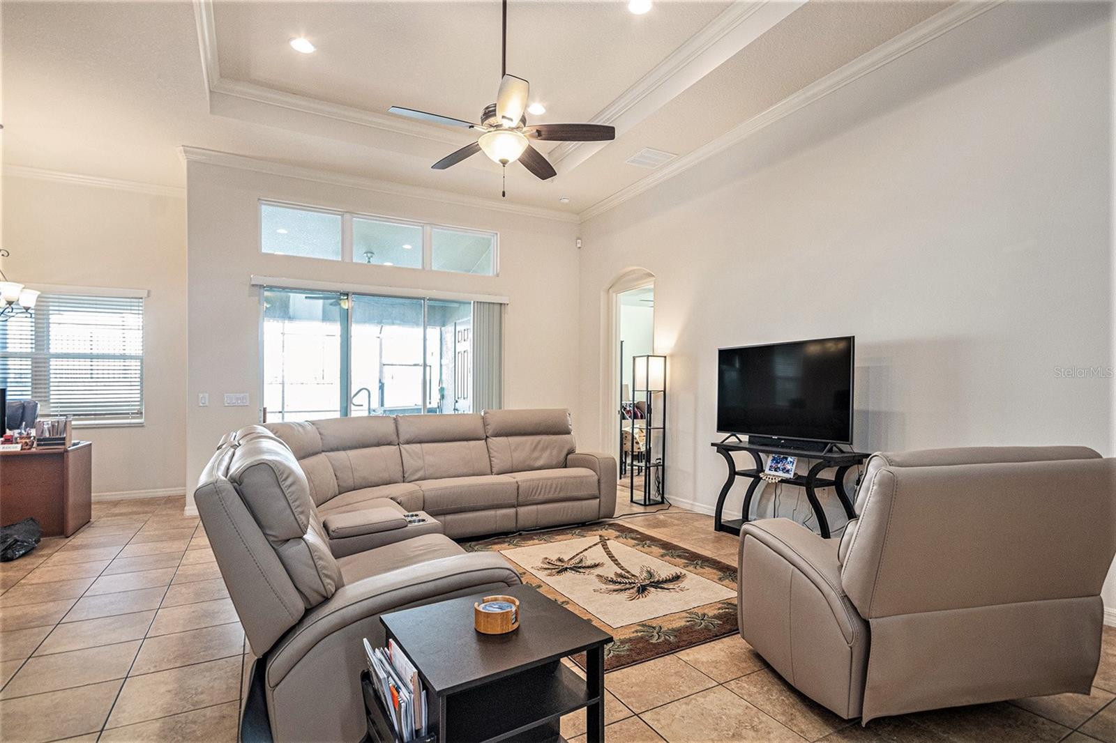 PILLARS RDG - Residential