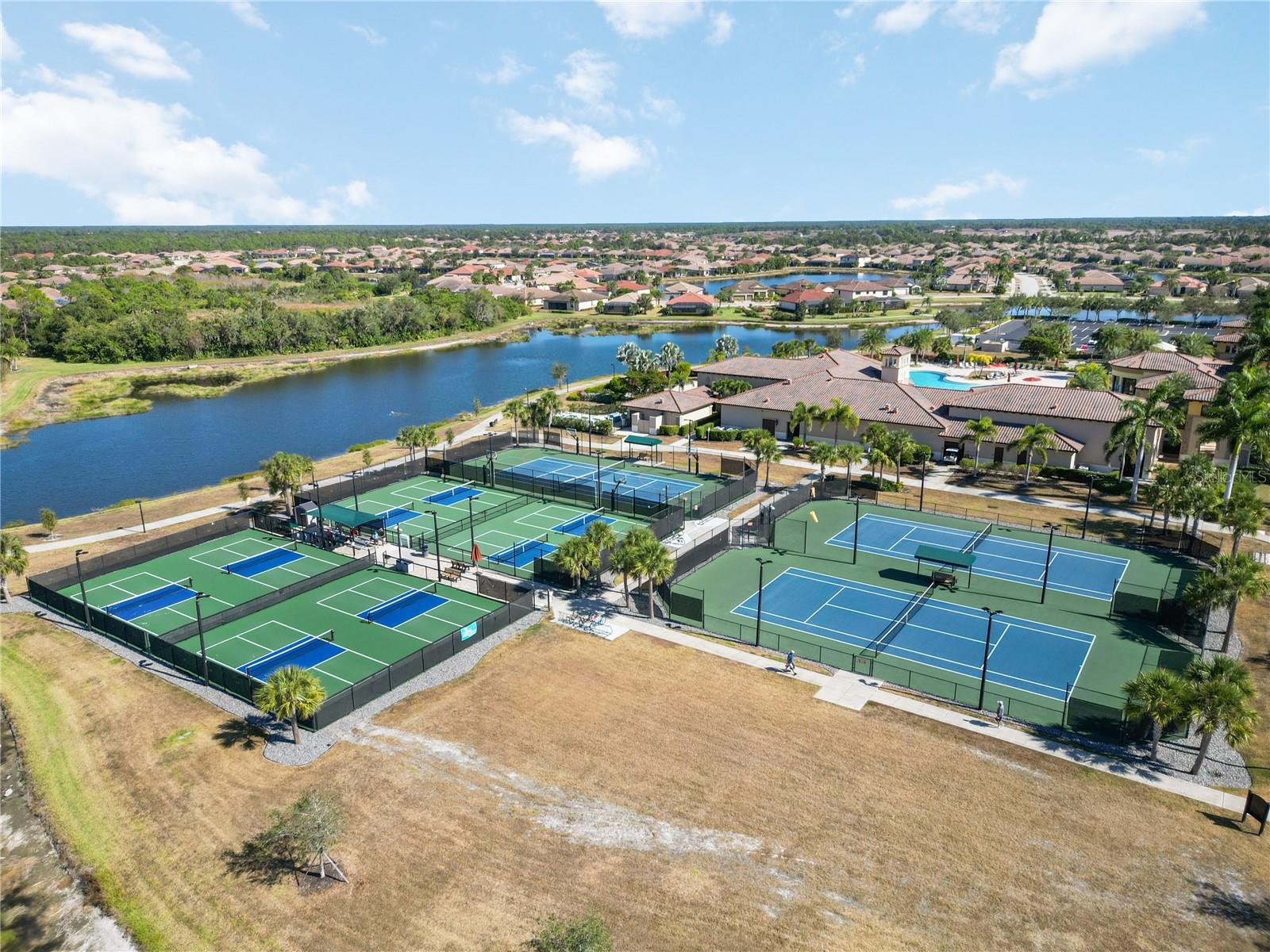 GRAN PARADISO PH 1 - Residential