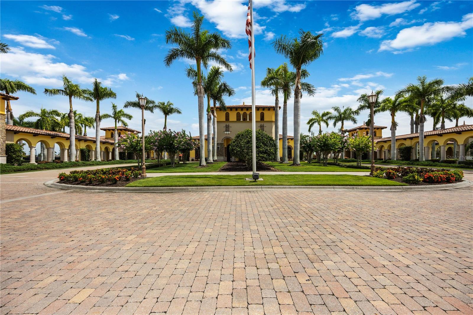 GRAN PARADISO PH 1 - Residential