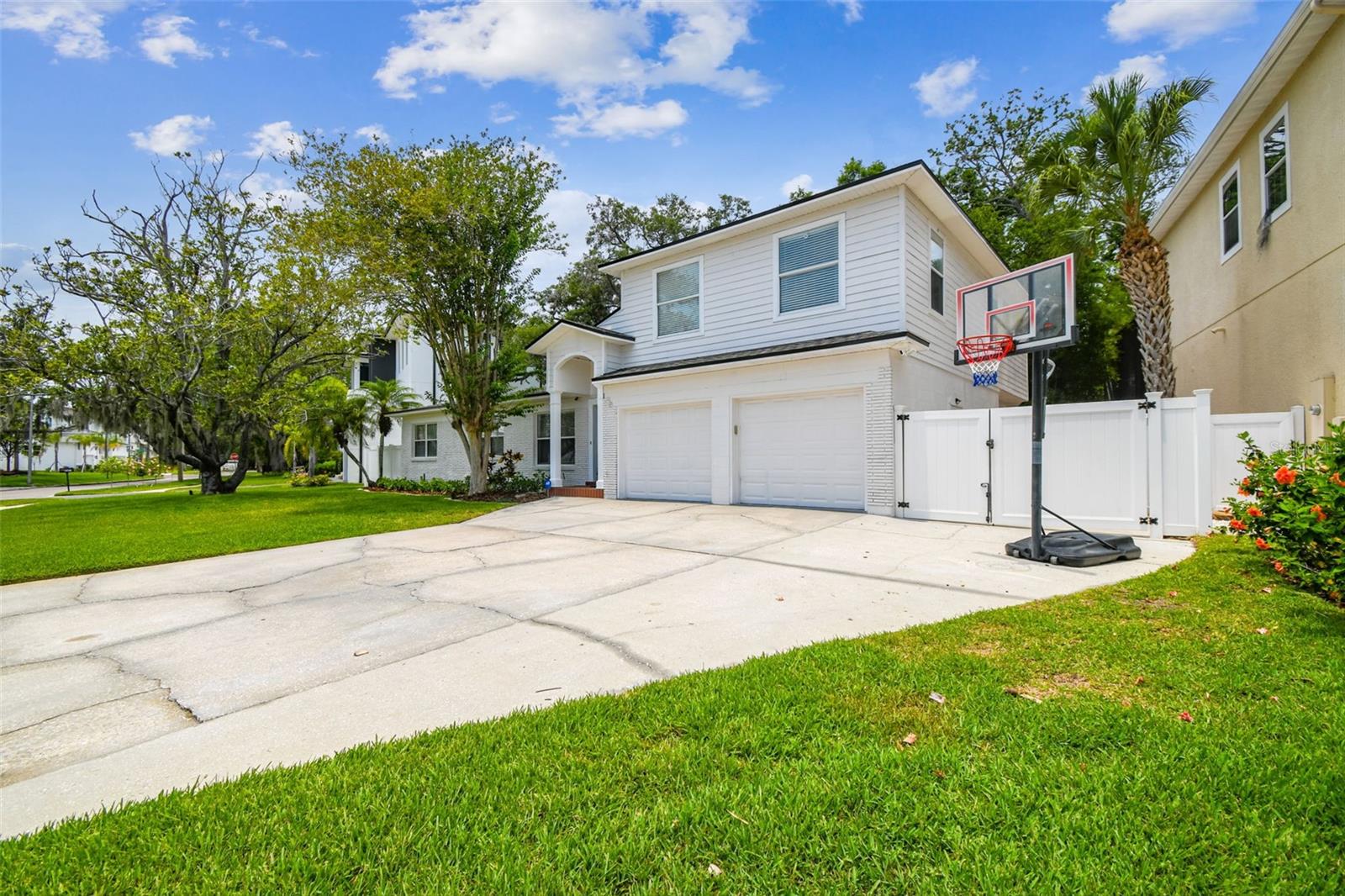 5005 W EVELYN DRIVE