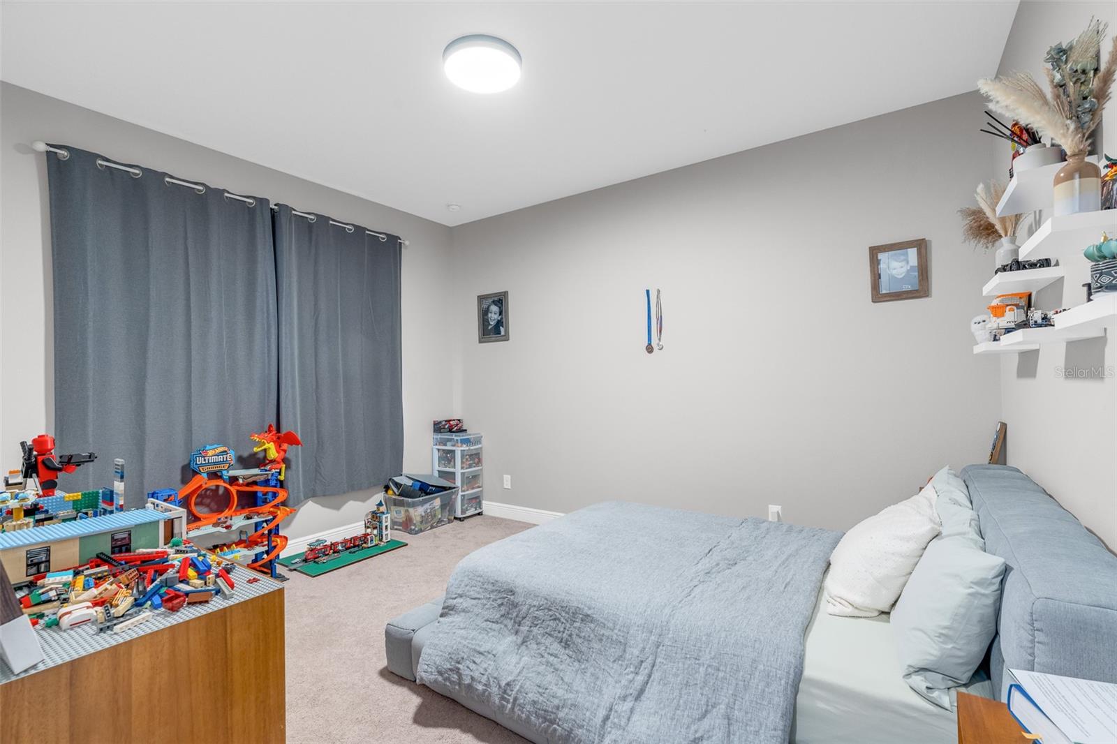 EDWARDS LANE PARK - Residential