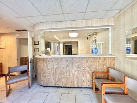 Tiny photo for 404 Perkins Street, Leesburg, FL 34748 (MLS # O6396376)