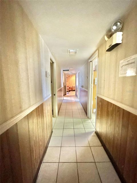 Tiny photo for 404 Perkins Street, Leesburg, FL 34748 (MLS # O6396376)