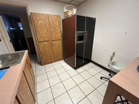 Tiny photo for 404 Perkins Street, Leesburg, FL 34748 (MLS # O6396376)