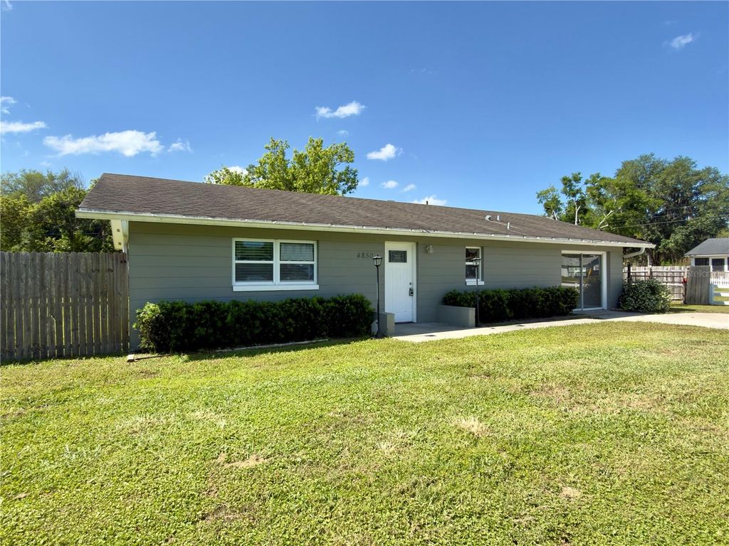Photo of 4850 Lake Shore Drive, Saint Cloud, FL 34772 (MLS # S5148169)