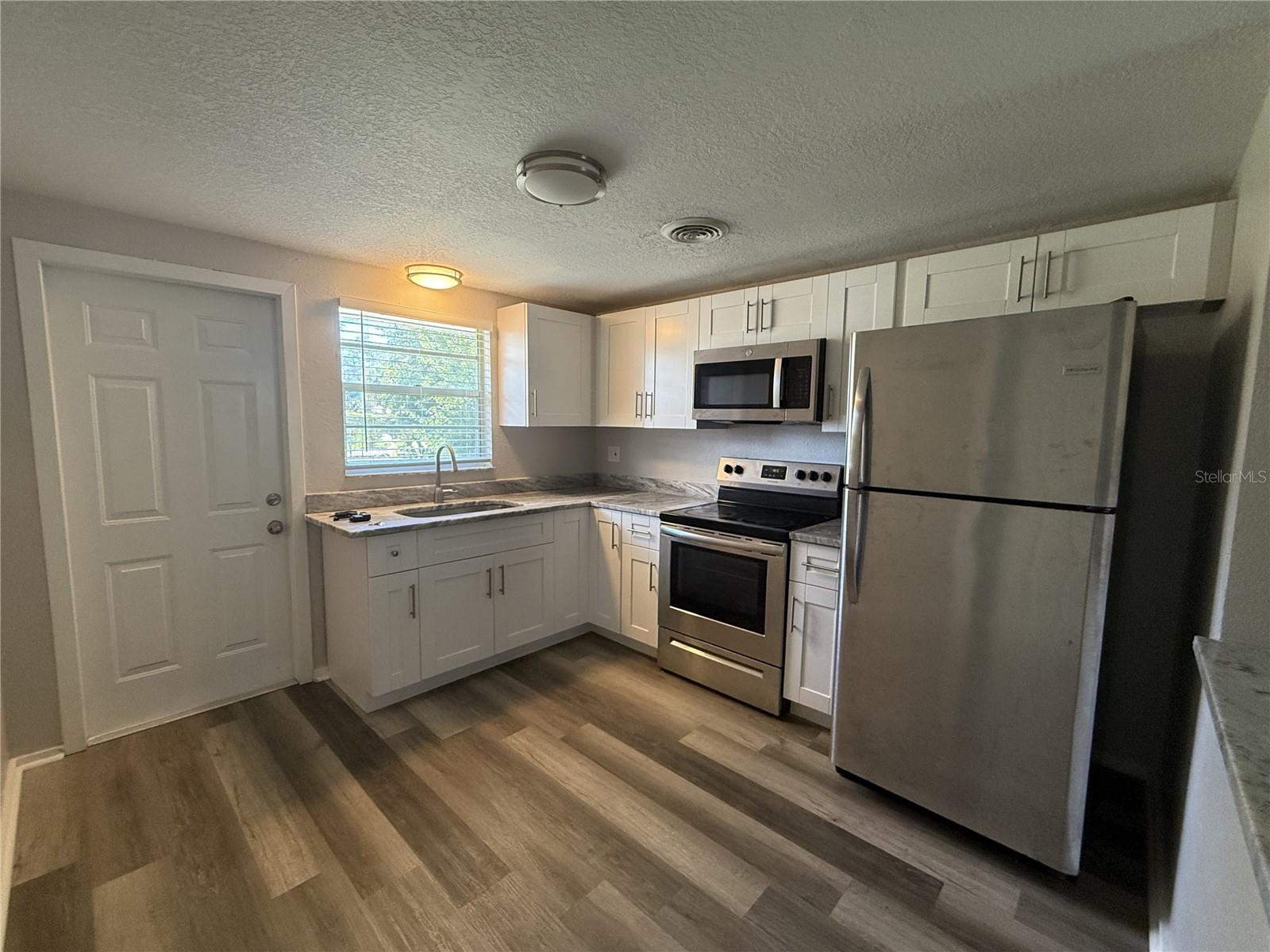 NOKOMIS - Residential Lease