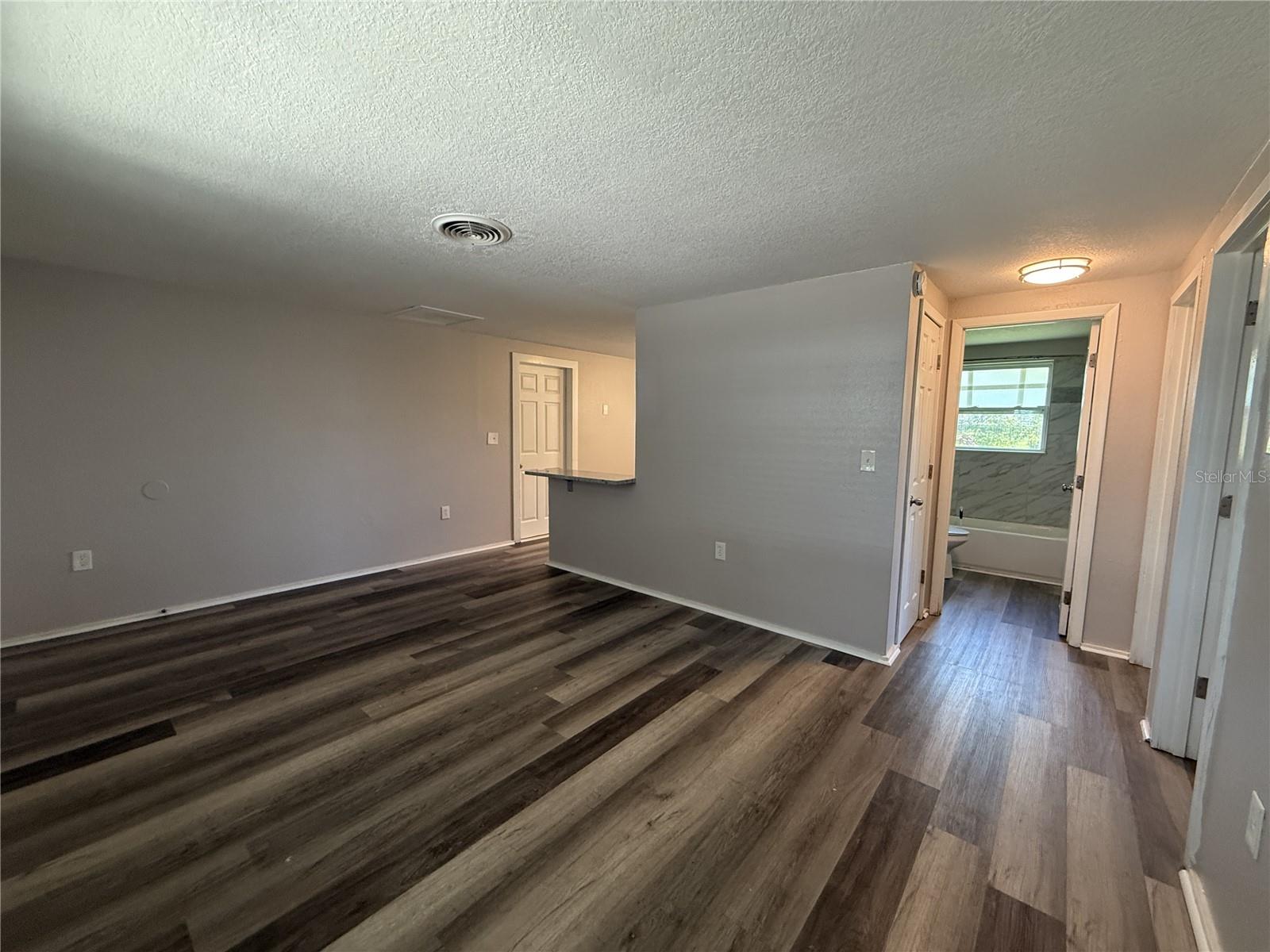 NOKOMIS - Residential Lease