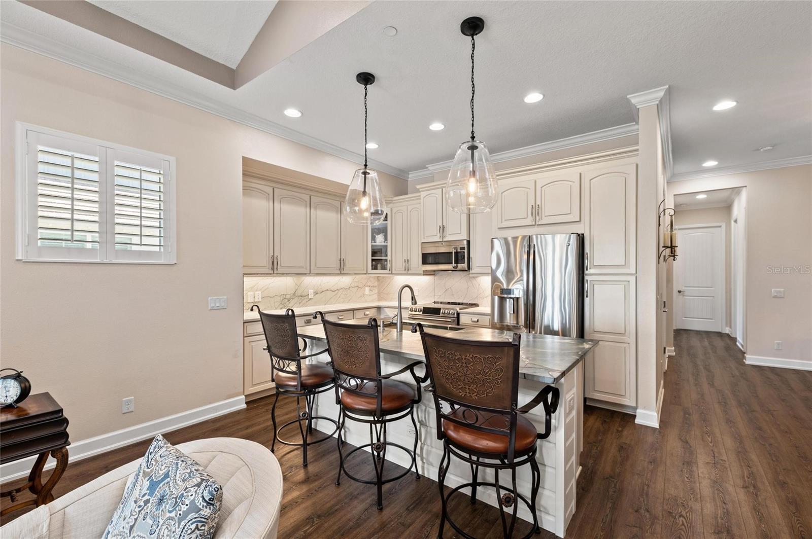 MANGROVE WALK II ON HARBOUR ISLE PH - Residential