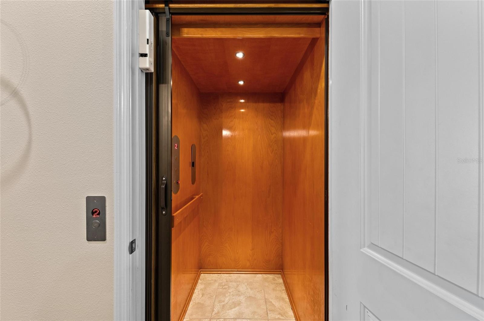 MANGROVE WALK II ON HARBOUR ISLE PH - Residential