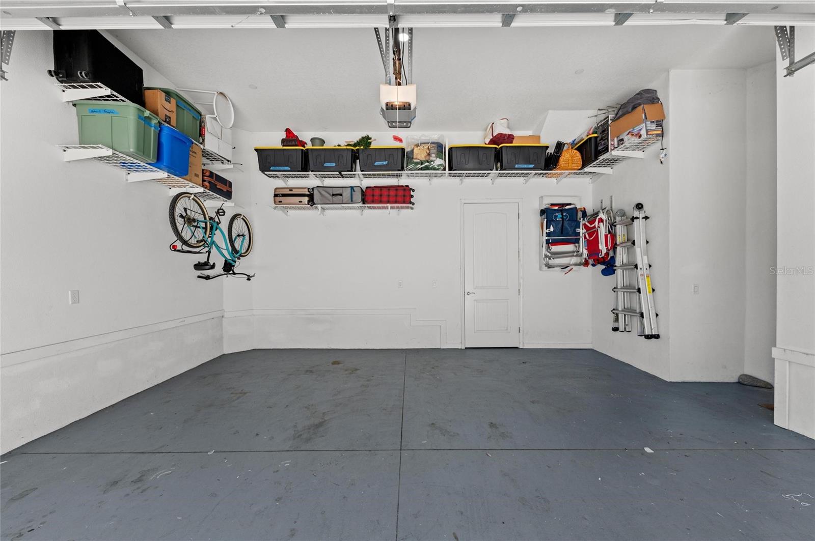 MANGROVE WALK II ON HARBOUR ISLE PH - Residential