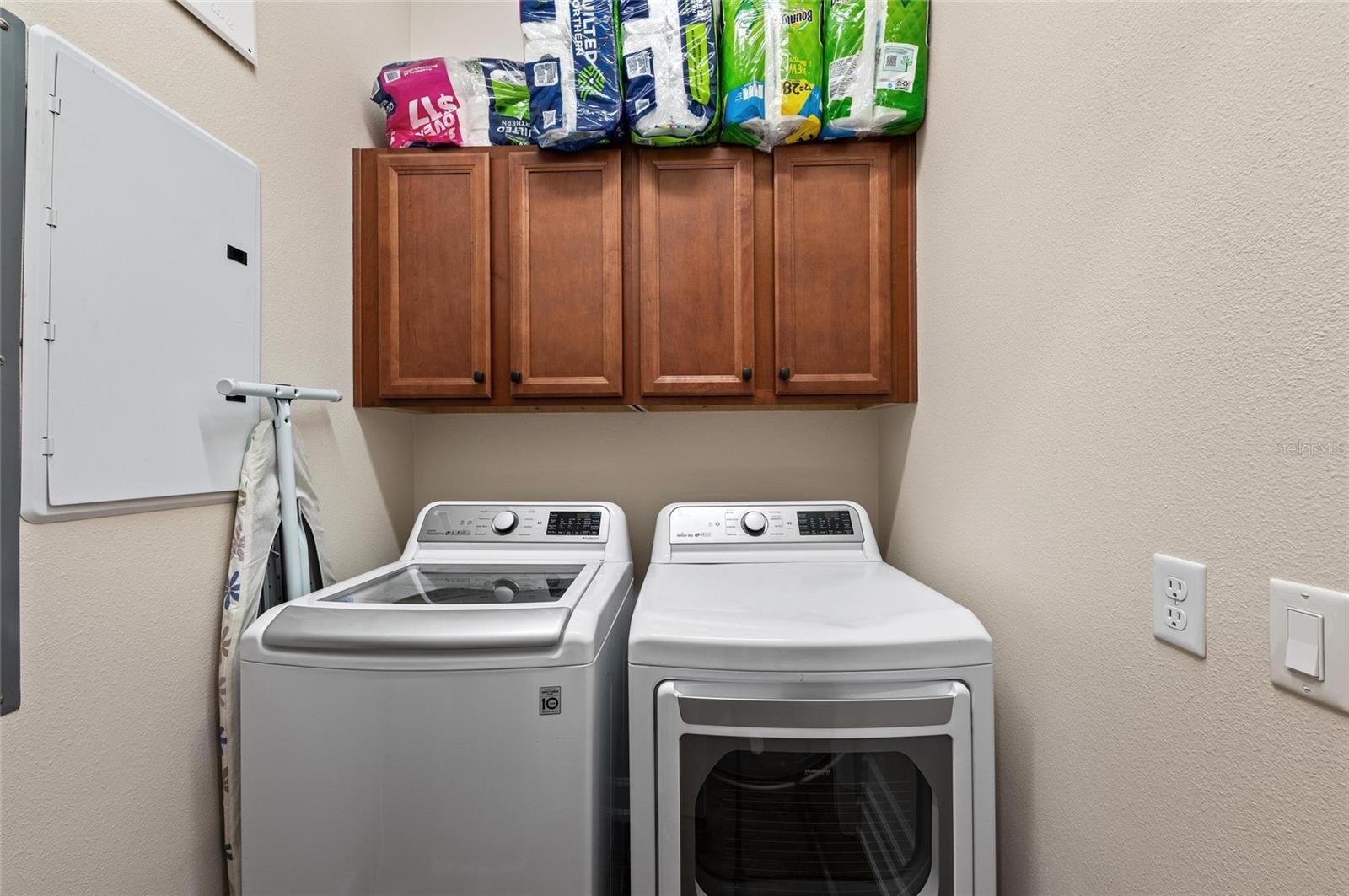 MANGROVE WALK II ON HARBOUR ISLE PH - Residential