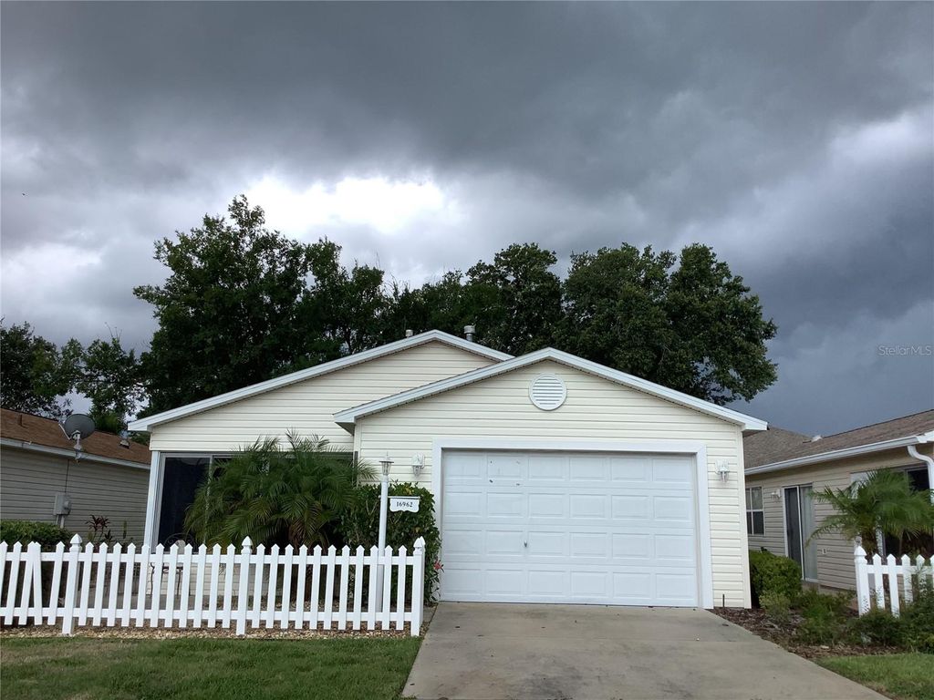 Photo of 16962 SE 94th Sunnybrook Circle, The Villages, FL 32162 (MLS # G5098560)