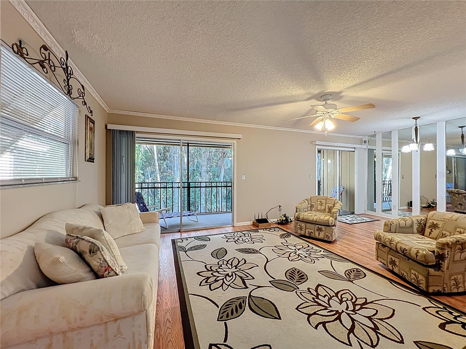 LAKESIDE CONDO APTS - Residential