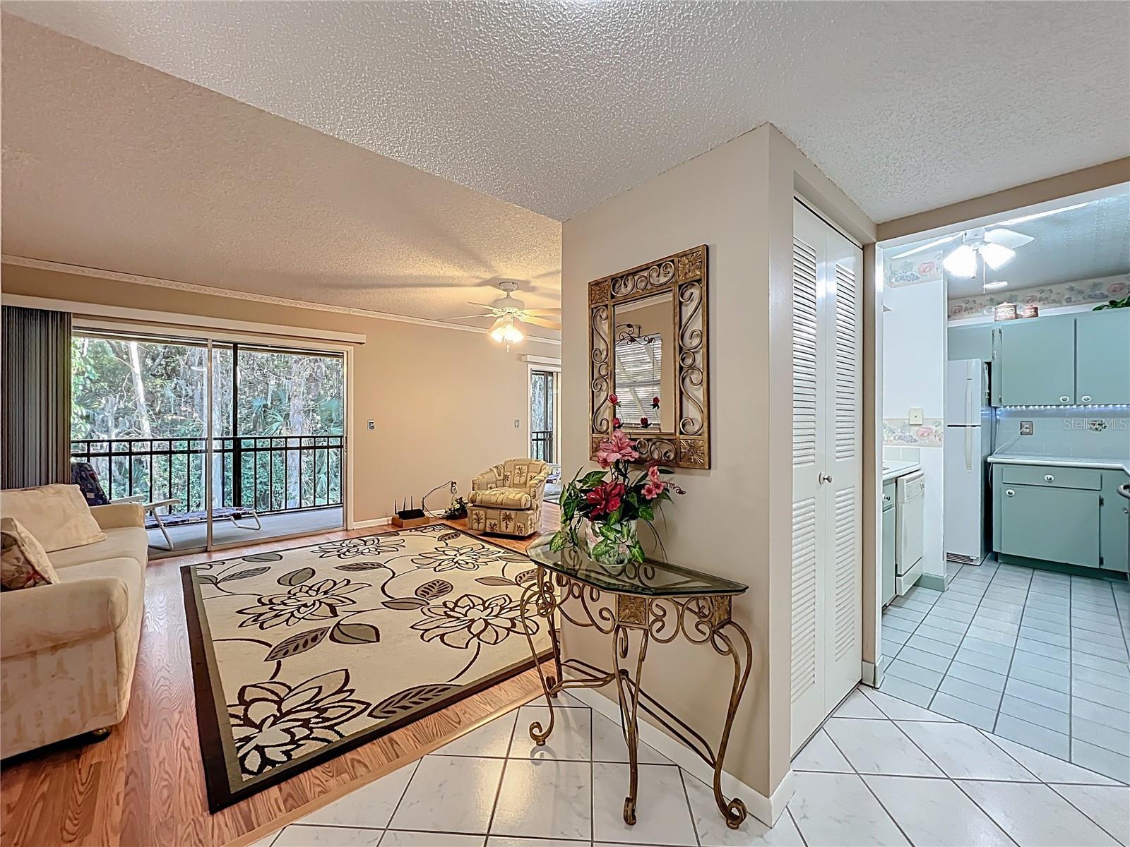 LAKESIDE CONDO APTS - Residential