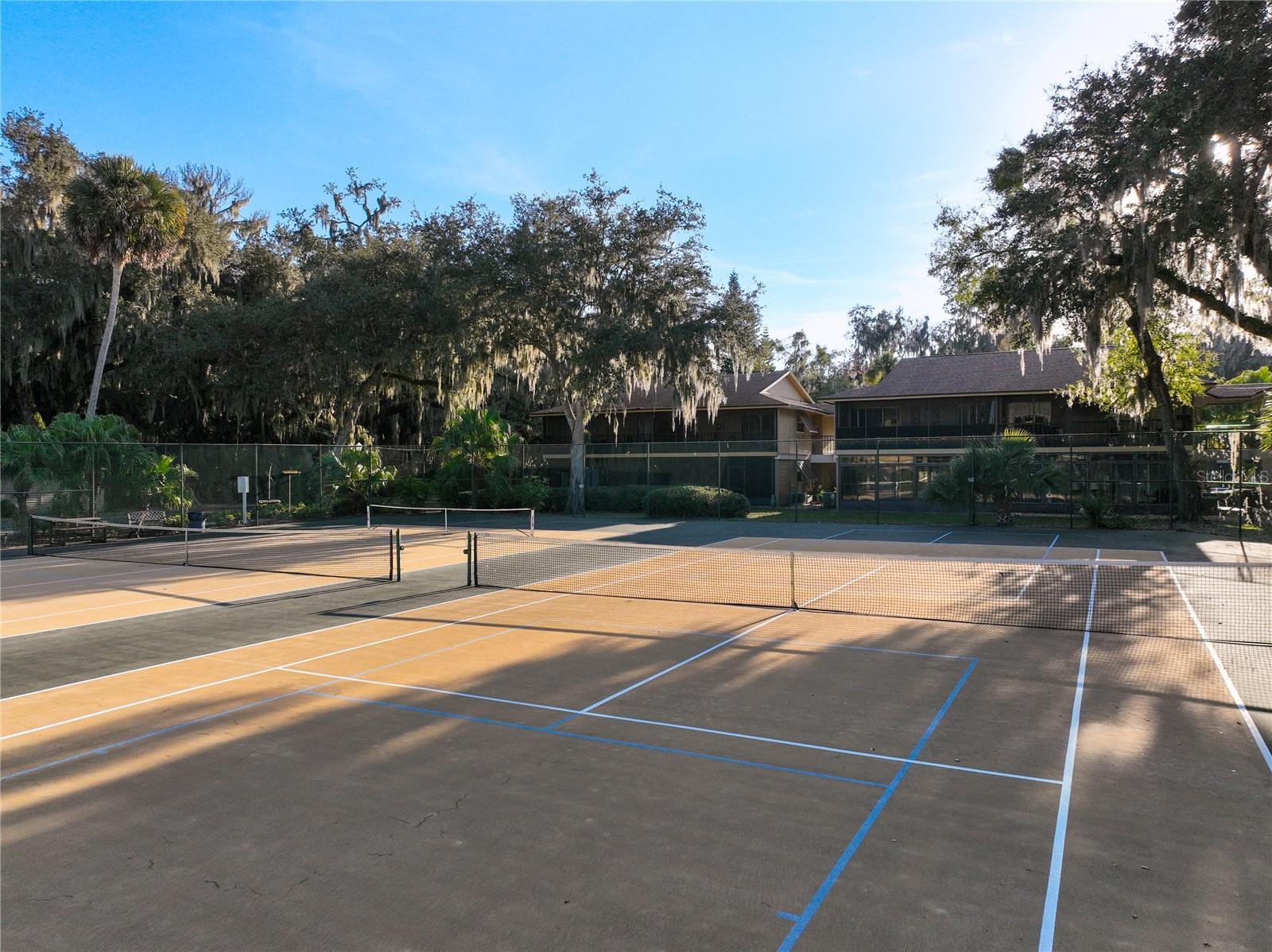 LAKESIDE CONDO APTS - Residential