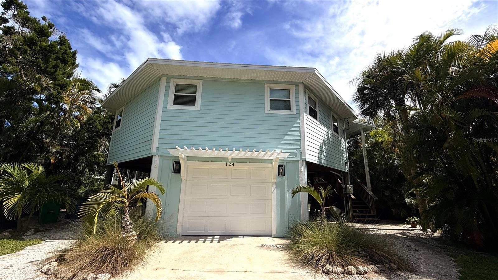 124 HAMMOCK ROAD