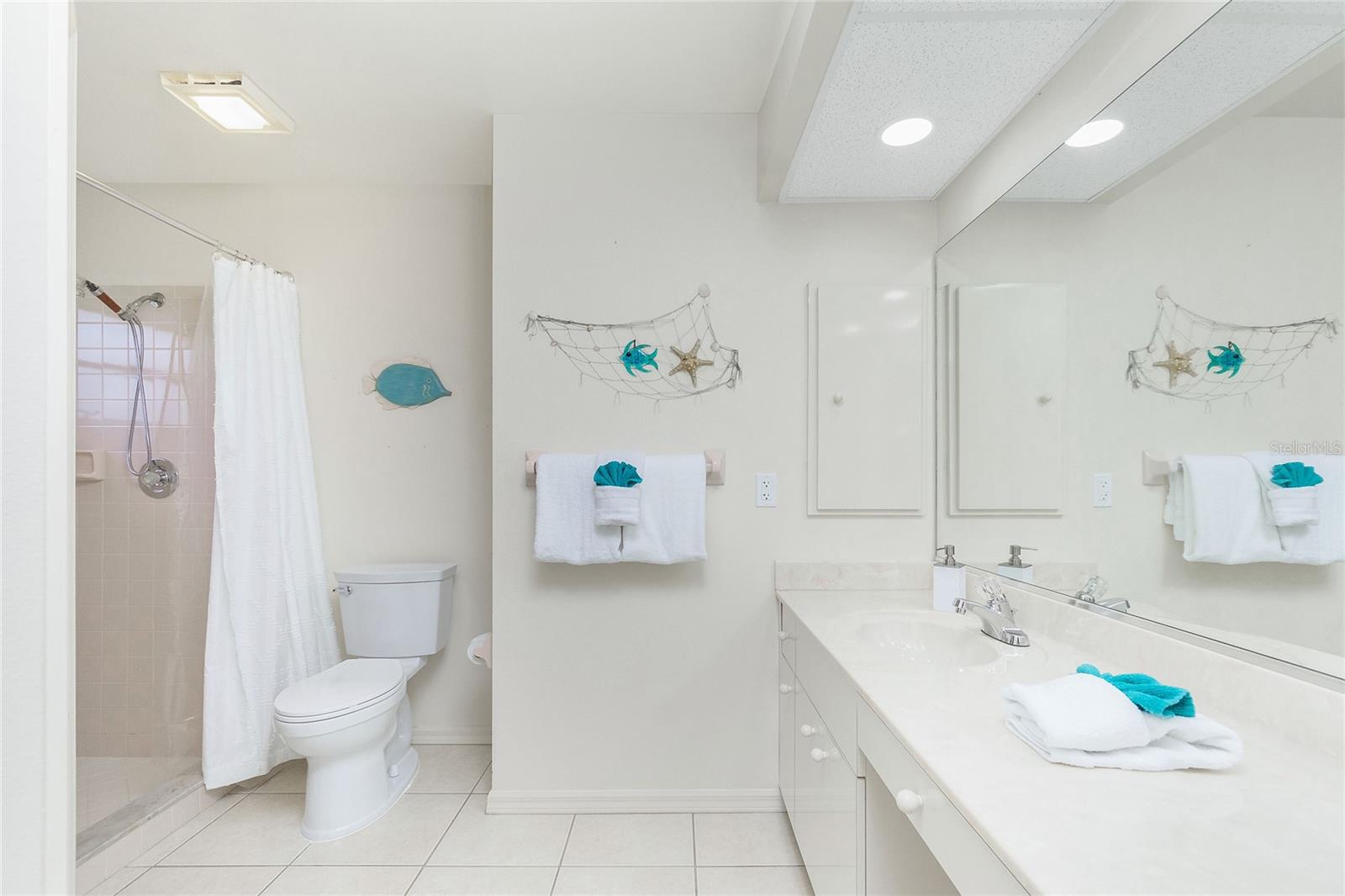 OVERBROOK GARDENS - Residential Lease