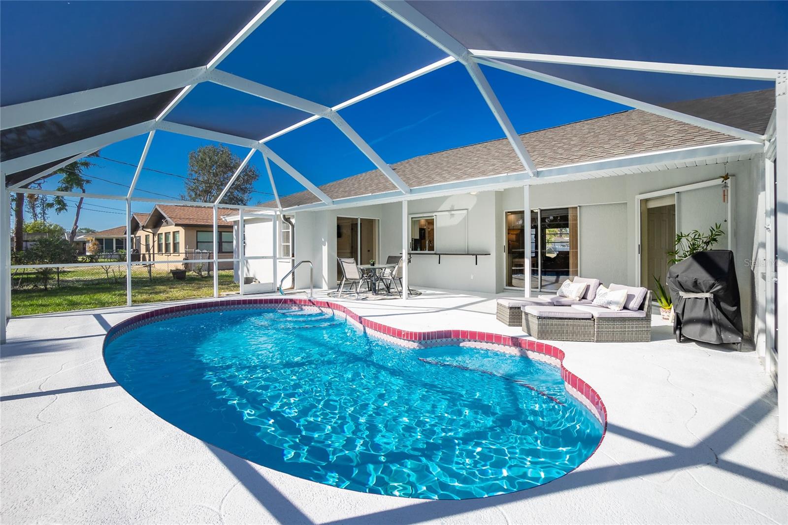 OVERBROOK GARDENS - Residential Lease