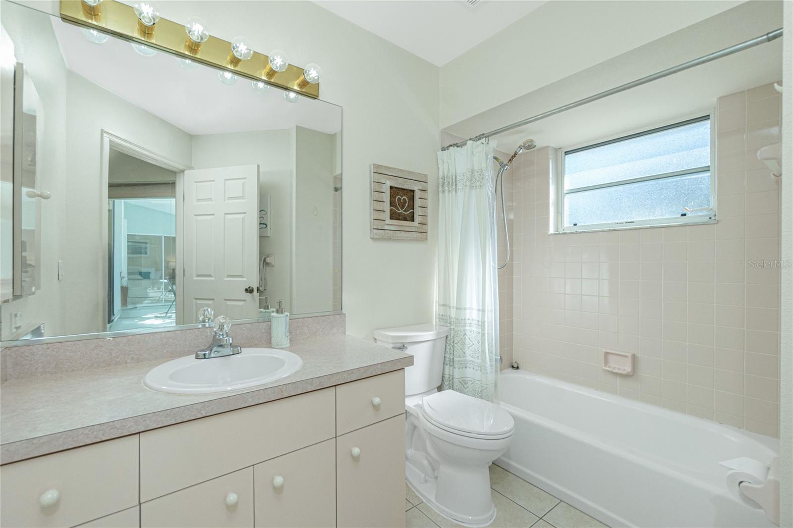 OVERBROOK GARDENS - Residential Lease