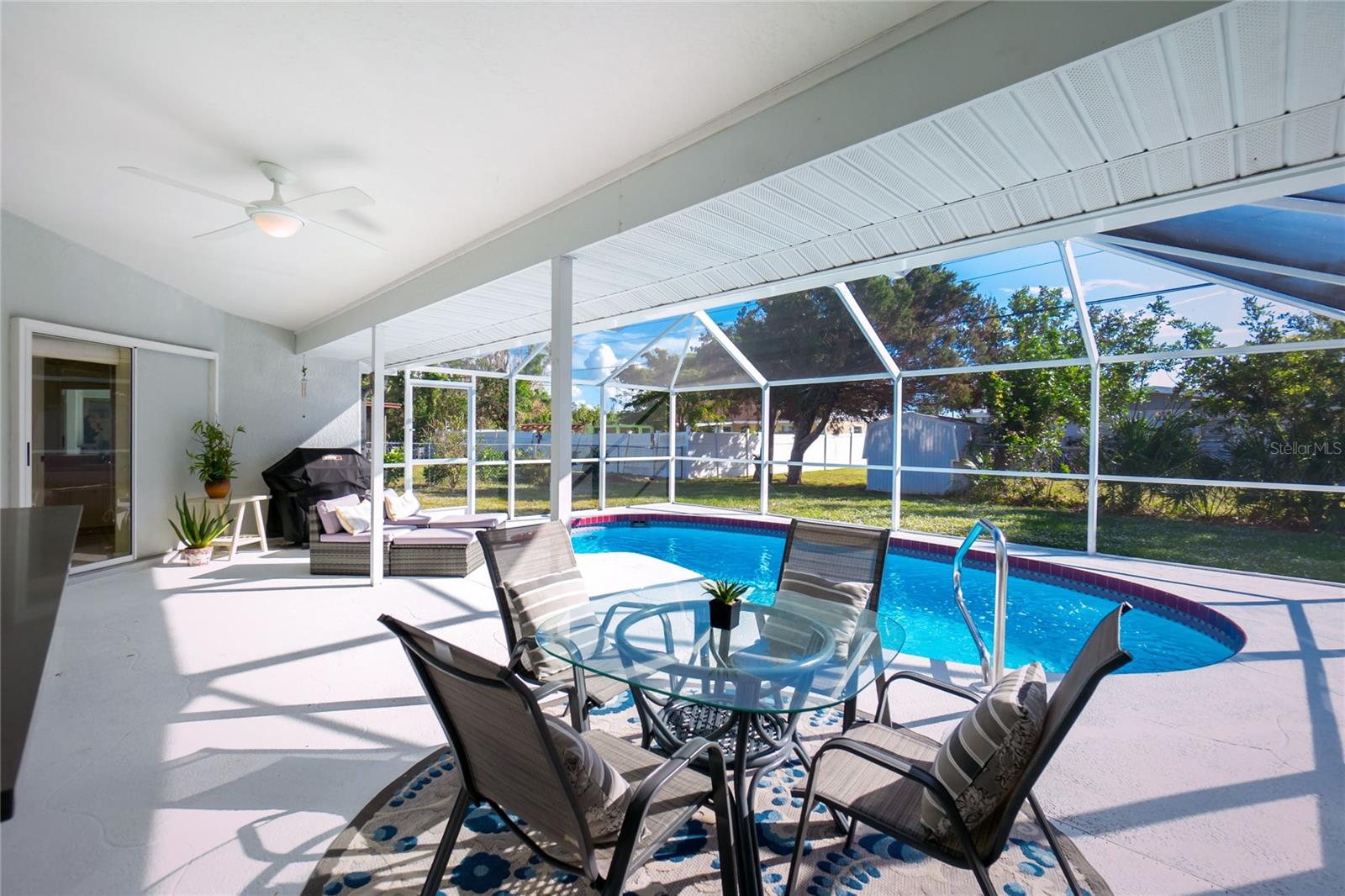OVERBROOK GARDENS - Residential Lease