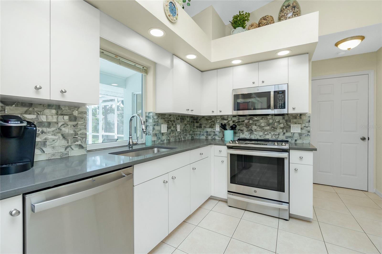 OVERBROOK GARDENS - Residential Lease