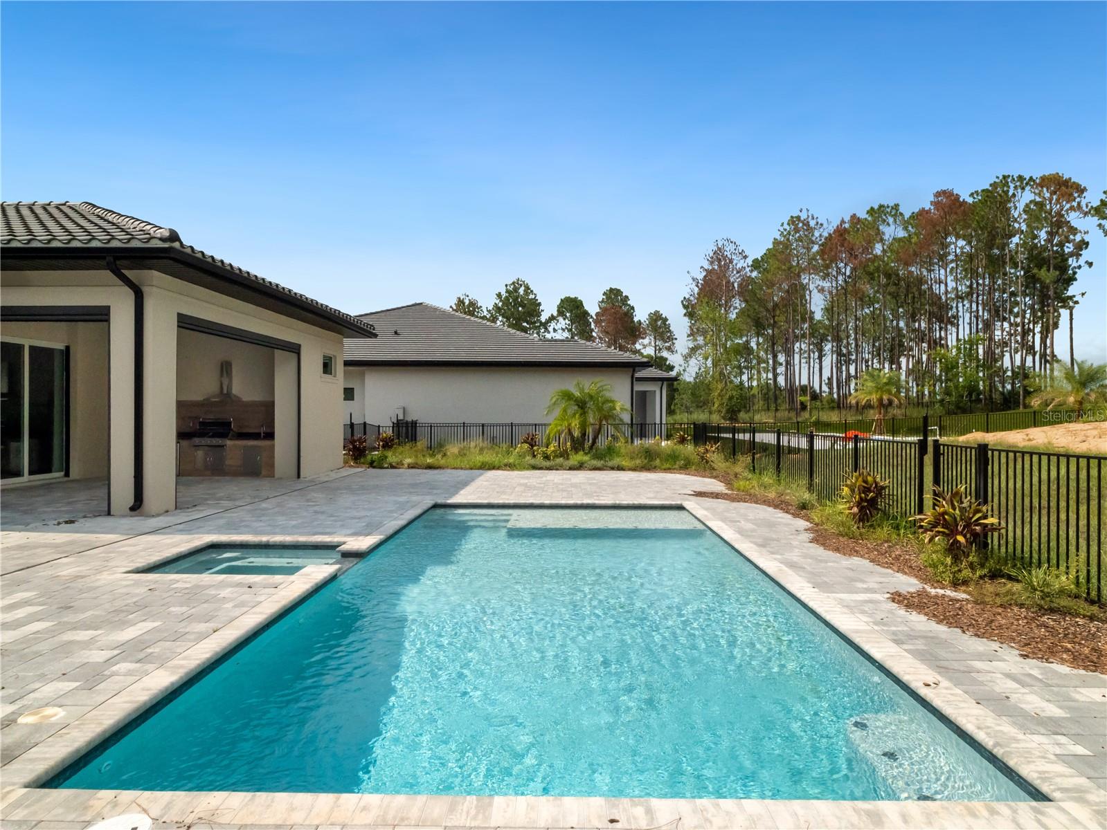 BELLA COLLINA SUB - Residential