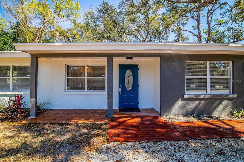 Photo of 5410 Isabella Avenue, Sarasota, FL 34235 (MLS # A4683976)